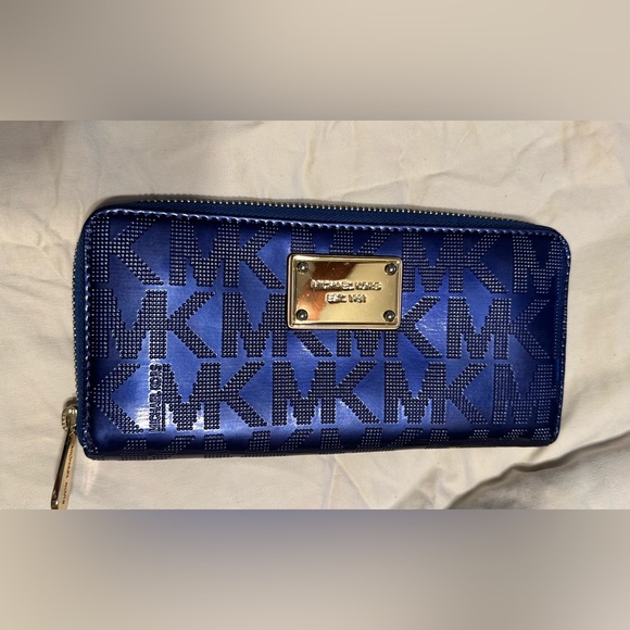 Michael Kors metallic blue bag with matching wallet - Picture 10 of 11